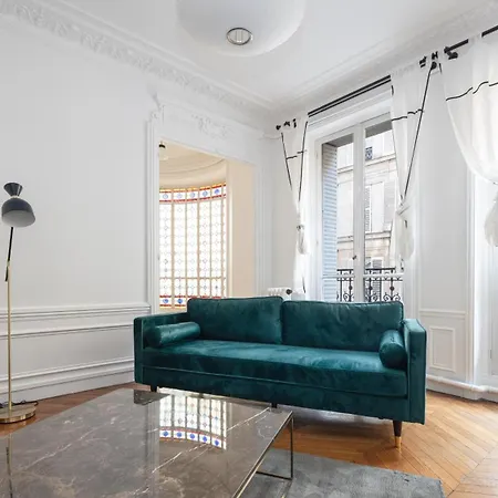 Luxueux Avec Balcon Paris